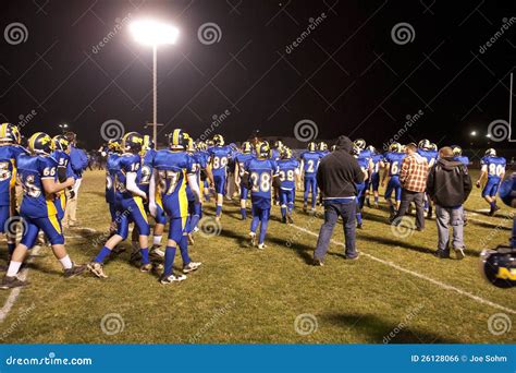 How Long Is a High School Football Game Halftime, and Why Does It Feel Like a Time Warp?